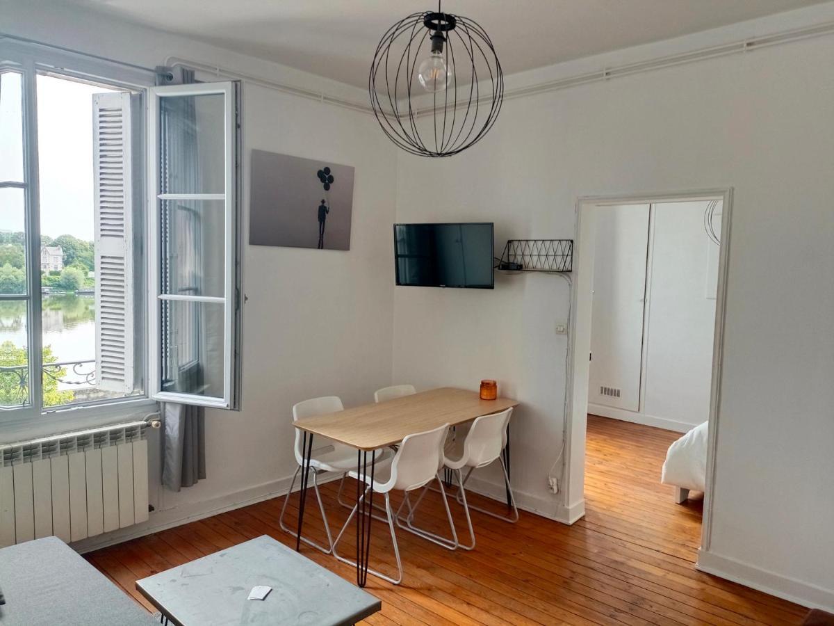 T2 Vue Sur Loire Local Velo Apartment Saumur Luaran gambar